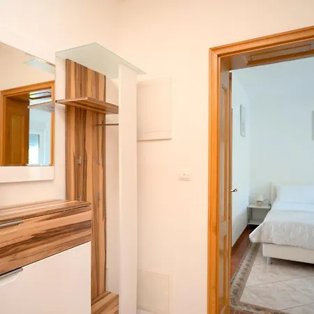 Matkovic Konukevi 3*