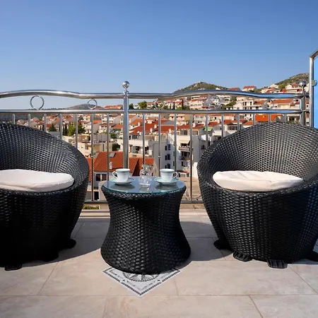 Matkovic 3* Hvar Town